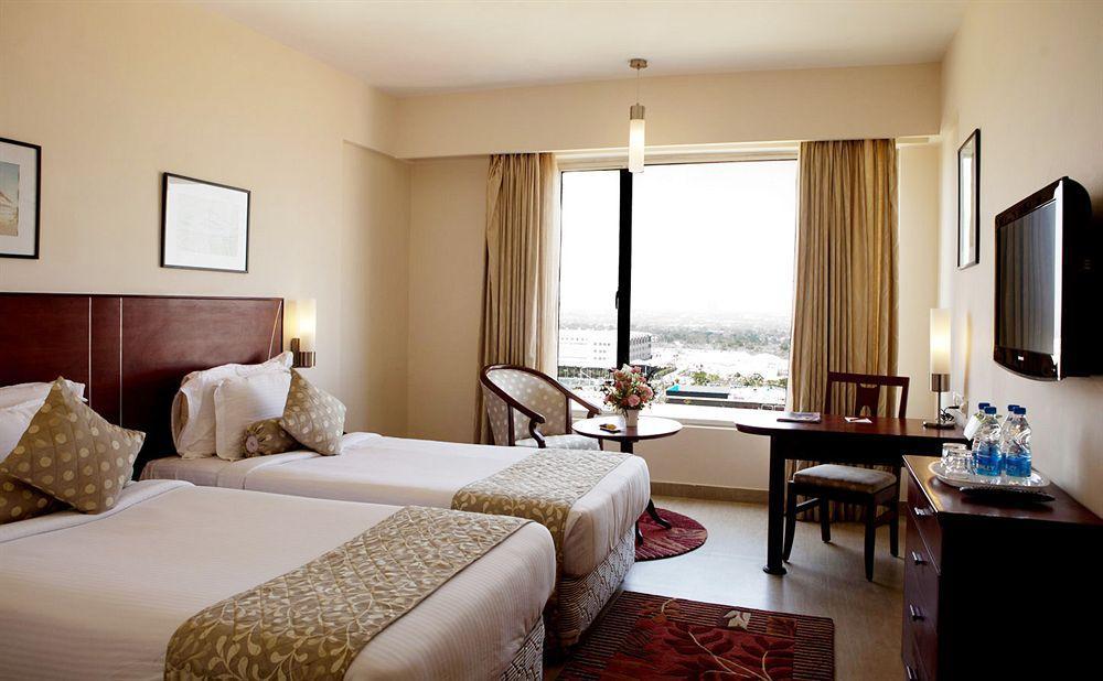 Oh Biz Premier At Leonia Hotel Hyderabad Ngoại thất bức ảnh
