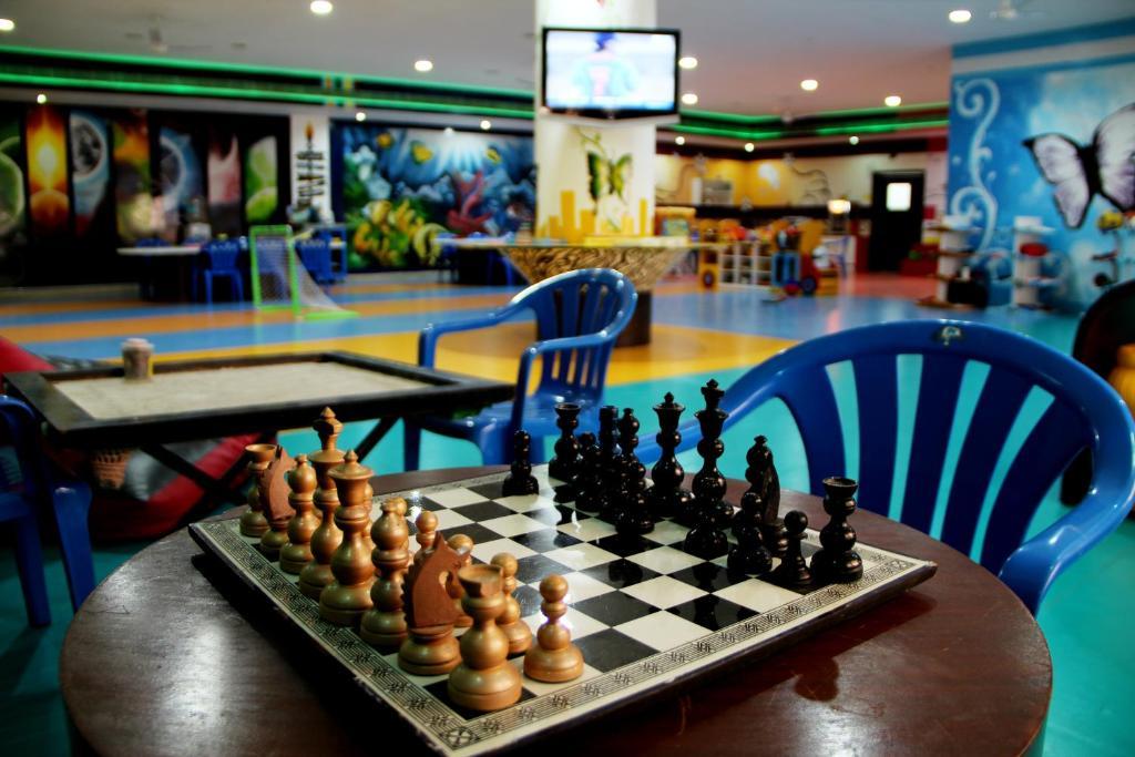 Oh Biz Premier At Leonia Hotel Hyderabad Ngoại thất bức ảnh