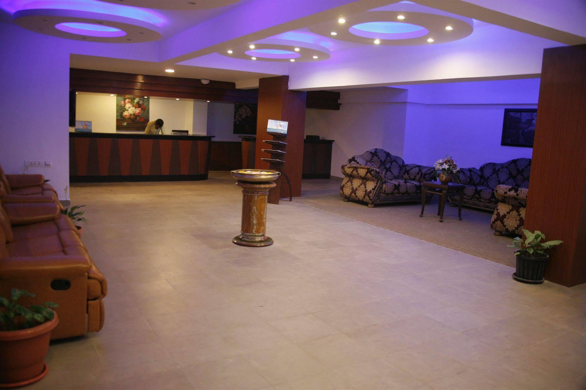 Oh Biz Premier At Leonia Hotel Hyderabad Ngoại thất bức ảnh